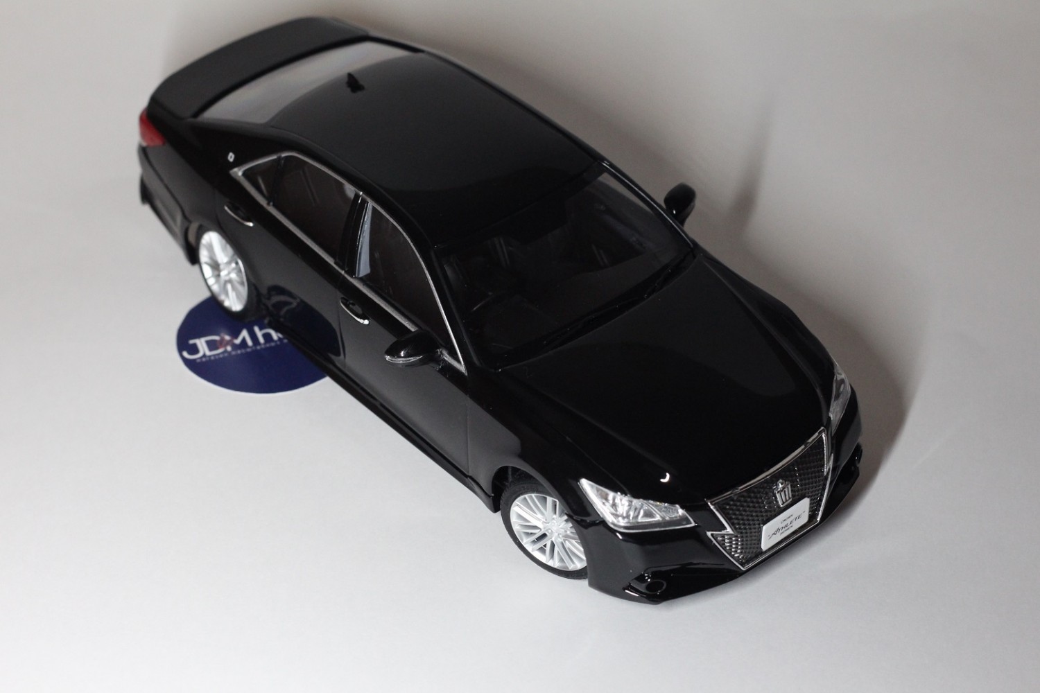 Aoshima Toyota Crown Athlete GRS214
