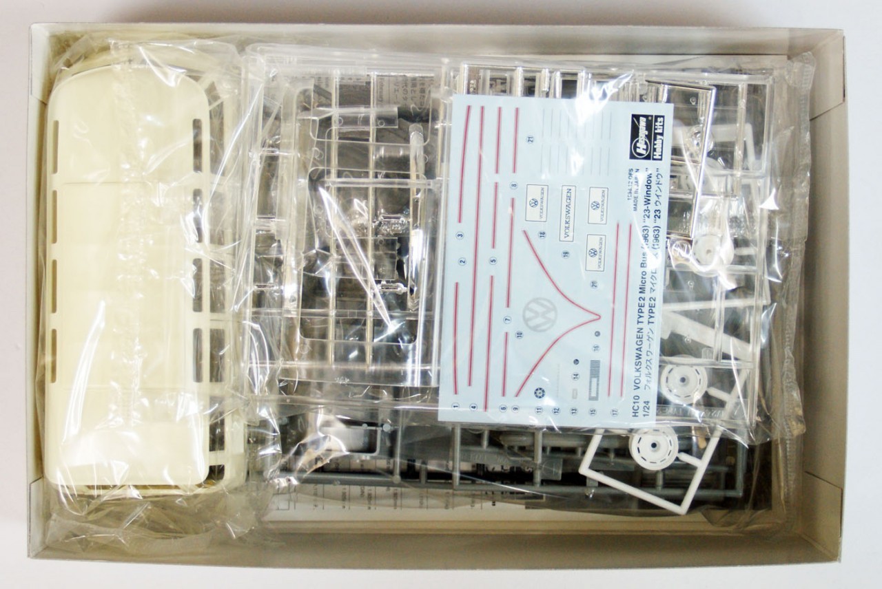 Kit Maquette Hasegawa 1/24 Volkswagen Type 2 Minibus 23 Fenêtres 1963 - Neuf