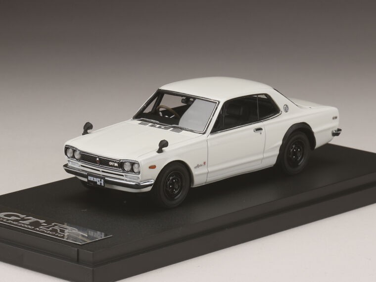 イグニッションモデル　1/43 スカイライン　GT-R KPGC10 ホワイト Купить копийную модель MARK43 Nissan Skyline GT-R (KPGC10) White