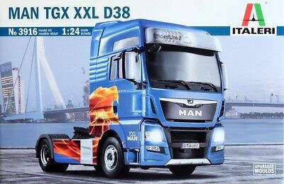 Italeri 510003916 1 : 24 Man TGX XXL D38 E6 Edition véhicule