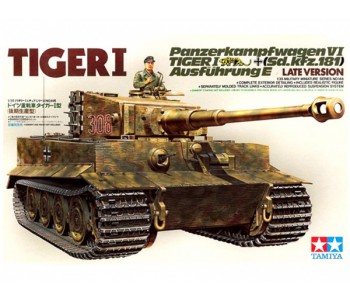 Немецкий тяжелый танк Tiger I (поздняя версия) c наборными траками и командиром (2 варианта вида пушки) Танки 1/35