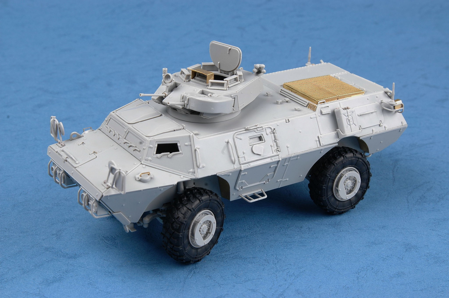 Купить сборную модель Trumpeter 01541 Американская бронемашина M1117  Guardian ASV в масштабе 1/35