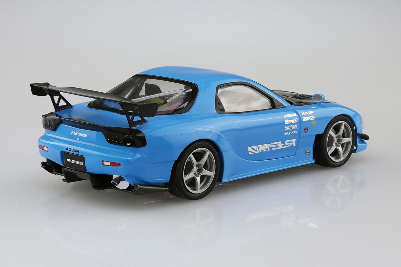 Купить сборную модель Aoshima 05626 Mazda RX-7 FD3S `99 Re Amemiya