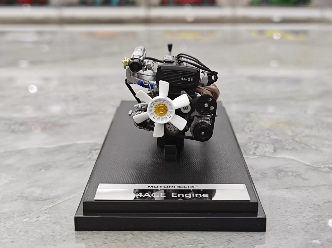 MOTOR HELIX 1/18 トヨタ4A-GE エンジン AE86バージョン